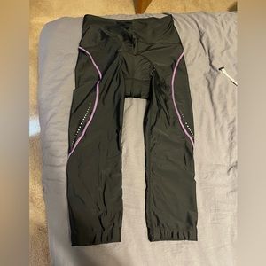 Baleaf spinning capris women’s size medium